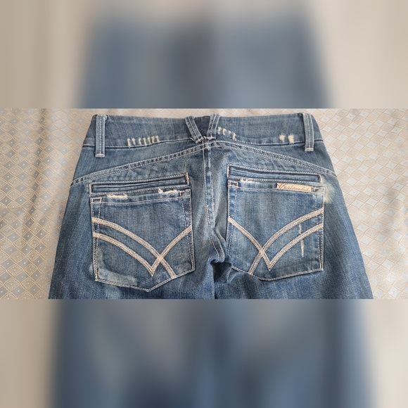 EUC William Rast Straight Leg Jeans 23 Women - Picture 6 of 6